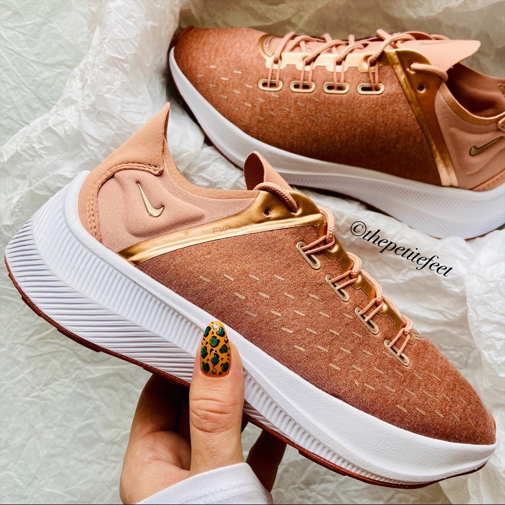 NWT Nike EXP-X14 premium running shoes